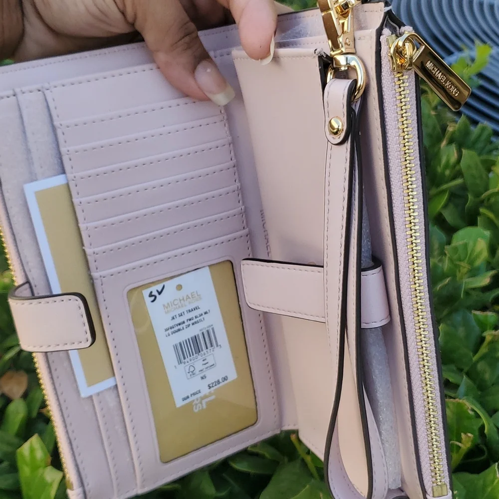 New Michael kors Wallet Double Zipper Vanilla with pink color - Picture 14 of 14